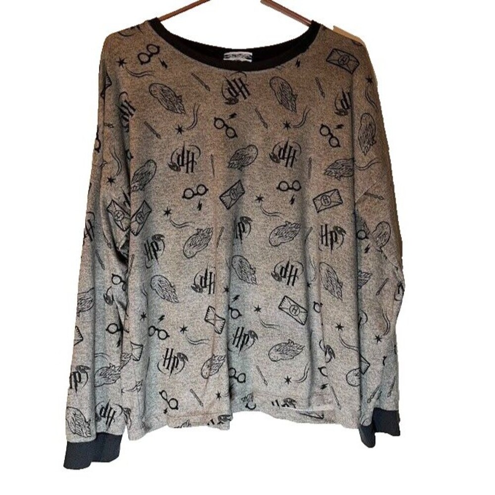 Harry Potter Wizarding World Pajama Top Gray Logo Print Cozycore Sleep Lounge